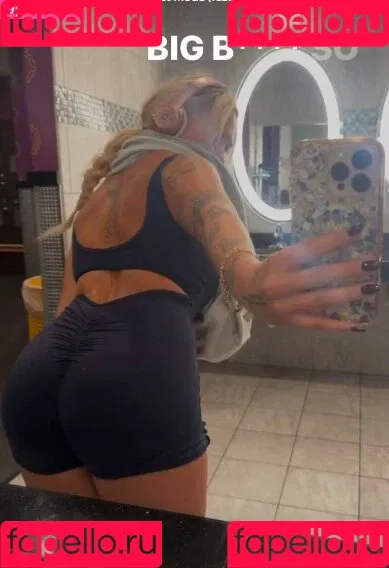 Sophie Riedemann / Sophuckingone / _sophieriedemann / https: Onlyfans Photo Gallery 