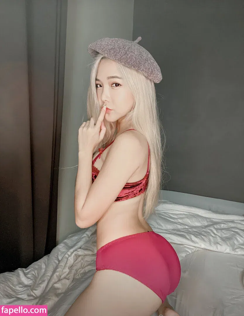 baibaifern / fernphchm Onlyfans Photo Gallery 