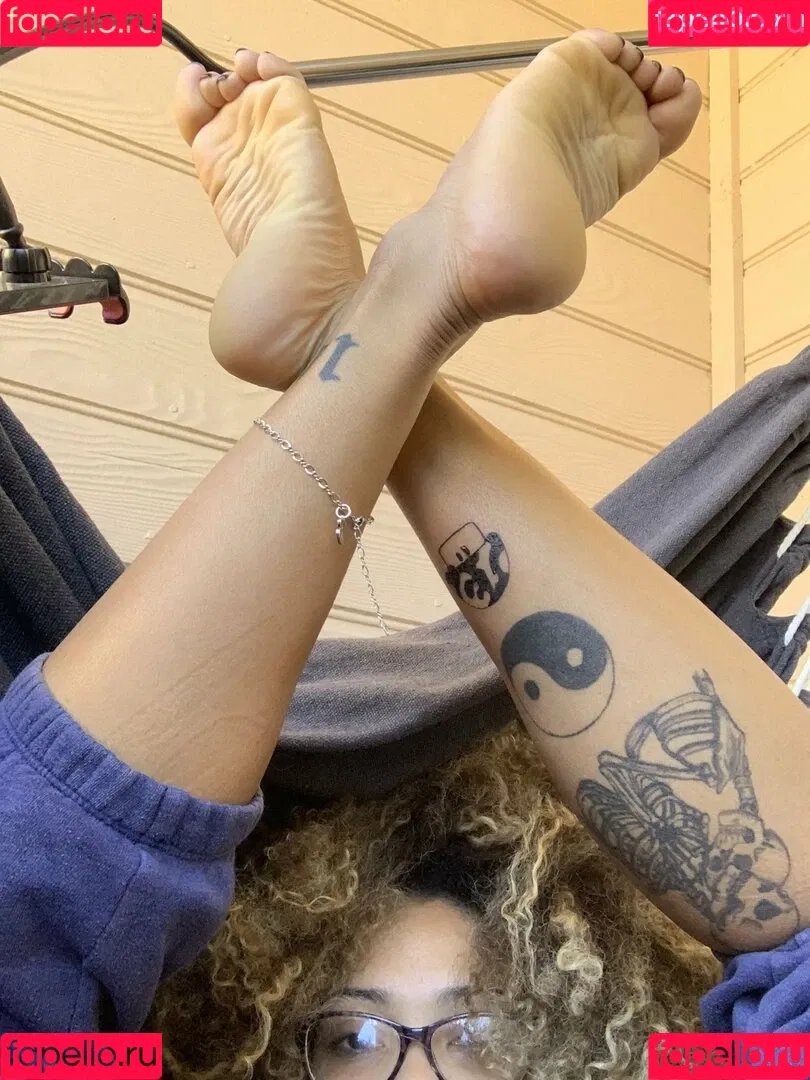 Omgitsbratch / queenbratch Onlyfans Photo Gallery 