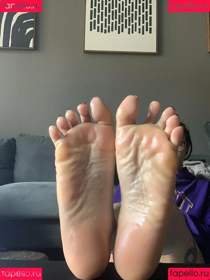 Omgitsbratch / queenbratch Onlyfans Photo Gallery 