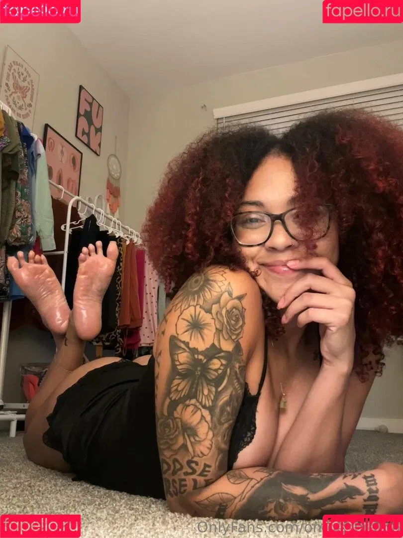 Omgitsbratch / queenbratch Onlyfans Photo Gallery 