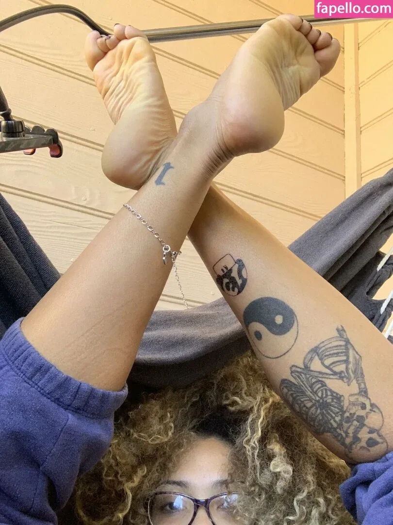 Omgitsbratch / queenbratch Onlyfans Photo Gallery 