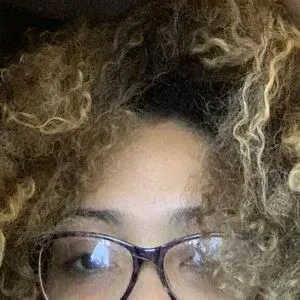 Omgitsbratch / queenbratch Onlyfans Photo Gallery 