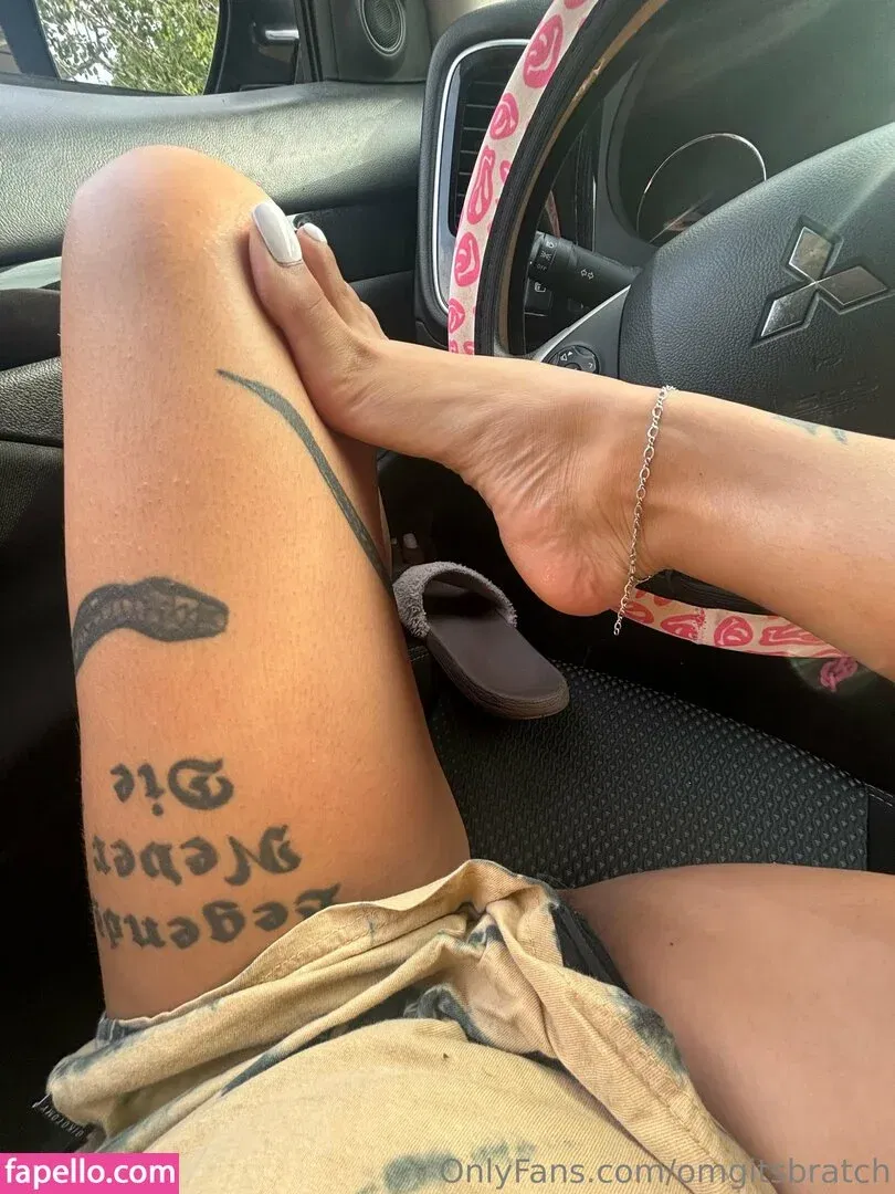 Omgitsbratch / queenbratch Onlyfans Photo Gallery 