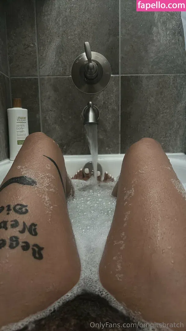 Omgitsbratch / queenbratch Onlyfans Photo Gallery 