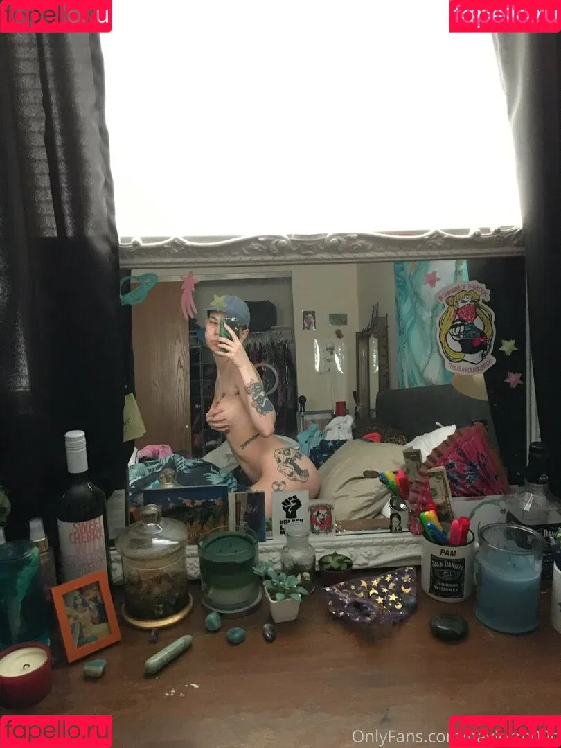 c0meonaileen / c0meoneileen Onlyfans Photo Gallery 