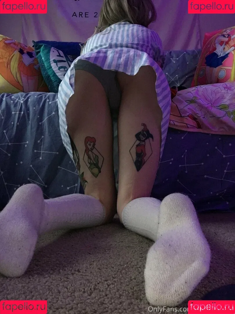 c0meonaileen / c0meoneileen Onlyfans Photo Gallery 