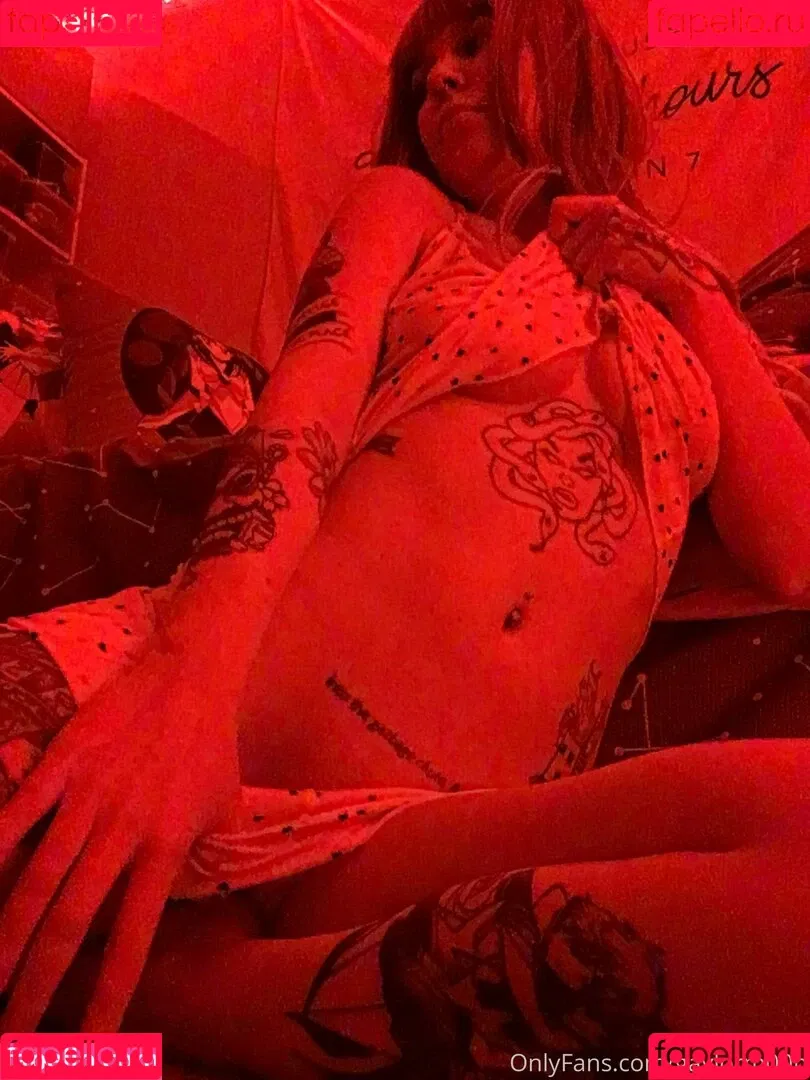 c0meonaileen / c0meoneileen Onlyfans Photo Gallery 