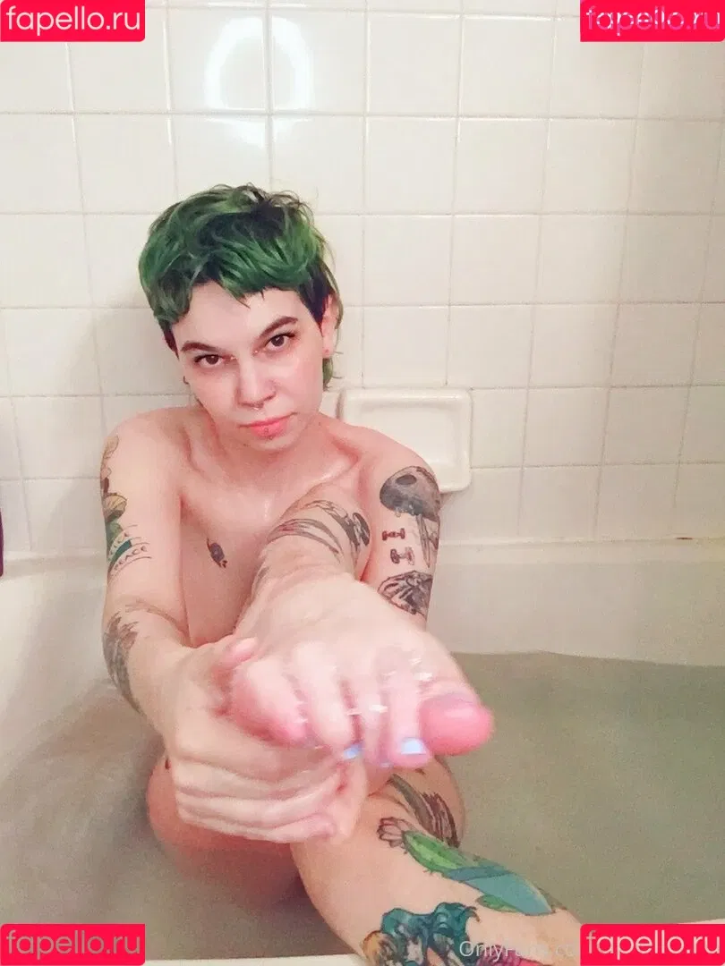 c0meonaileen / c0meoneileen Onlyfans Photo Gallery 