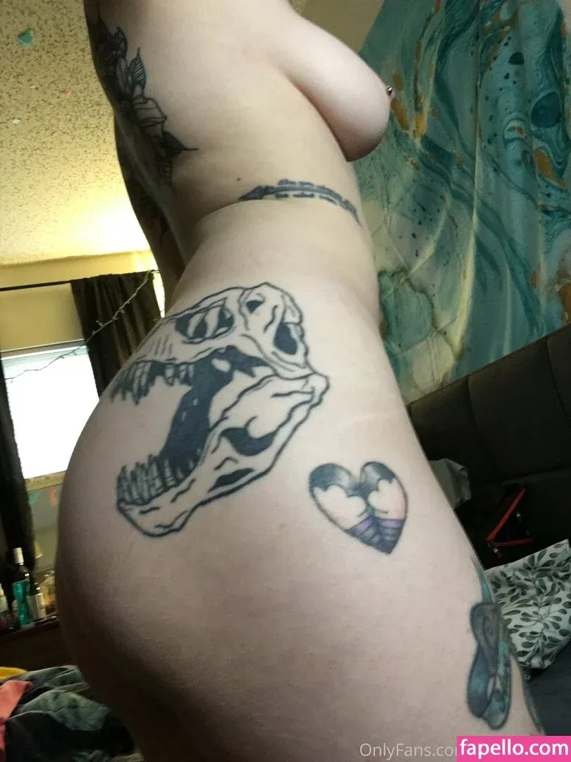 c0meonaileen / c0meoneileen Onlyfans Photo Gallery 