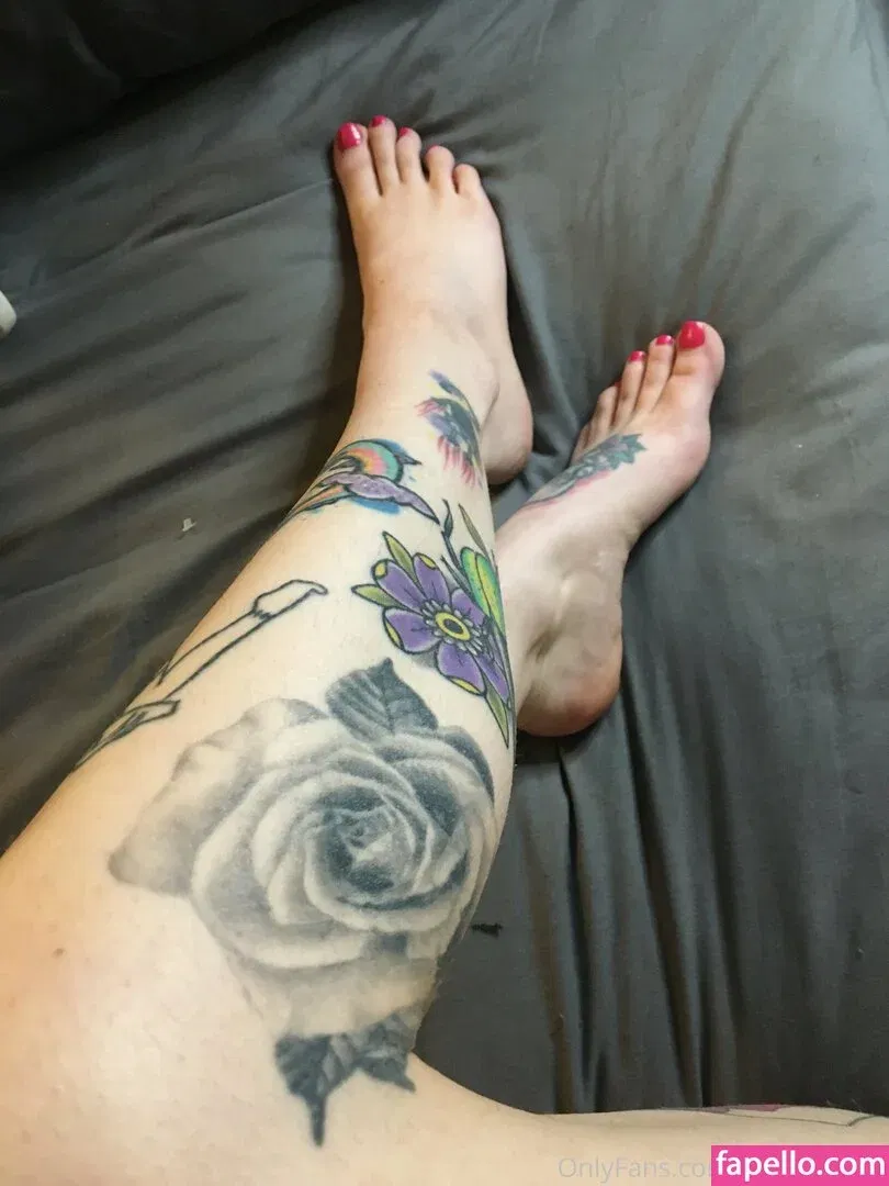 c0meonaileen / c0meoneileen Onlyfans Photo Gallery 