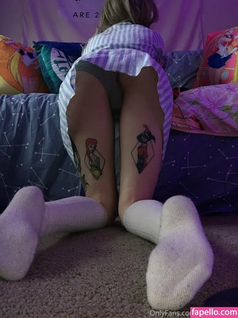 c0meonaileen / c0meoneileen Onlyfans Photo Gallery 