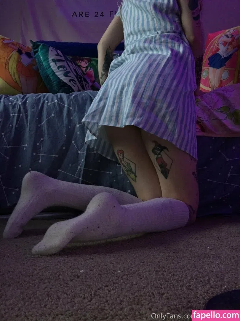 c0meonaileen / c0meoneileen Onlyfans Photo Gallery 