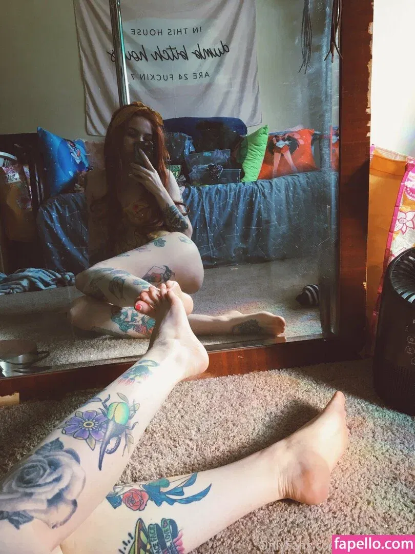 c0meonaileen / c0meoneileen Onlyfans Photo Gallery 