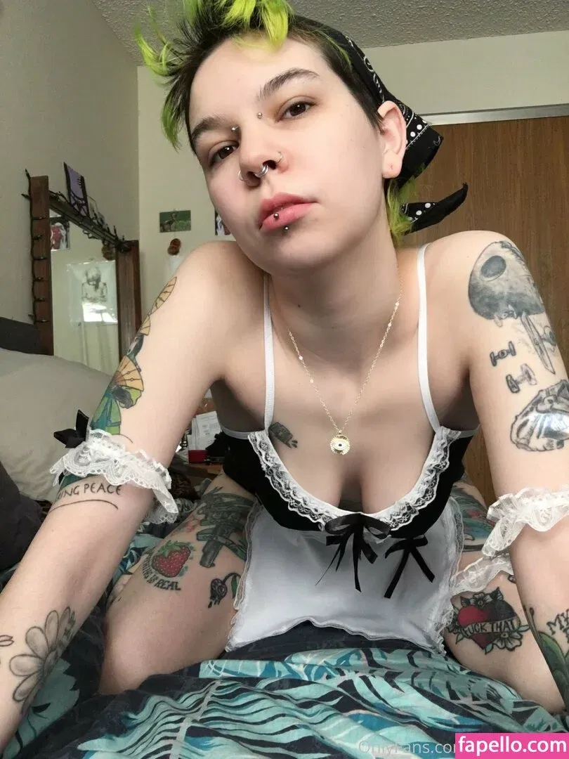 c0meonaileen / c0meoneileen Onlyfans Photo Gallery 