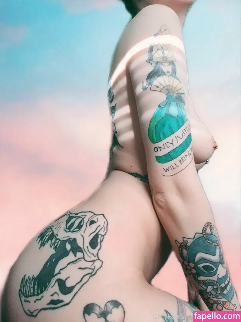 c0meonaileen / c0meoneileen Onlyfans Photo Gallery 