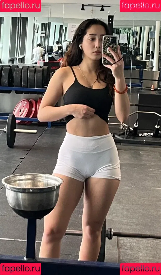 Sabrina Pezeshkian / sabababaroo / sabadabadoodle Onlyfans Photo Gallery 
