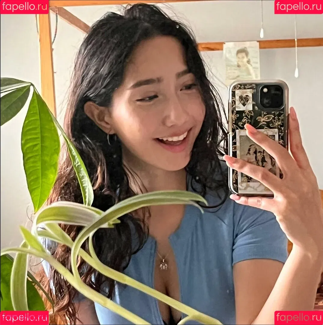 Sabrina Pezeshkian / sabababaroo / sabadabadoodle Onlyfans Photo Gallery 