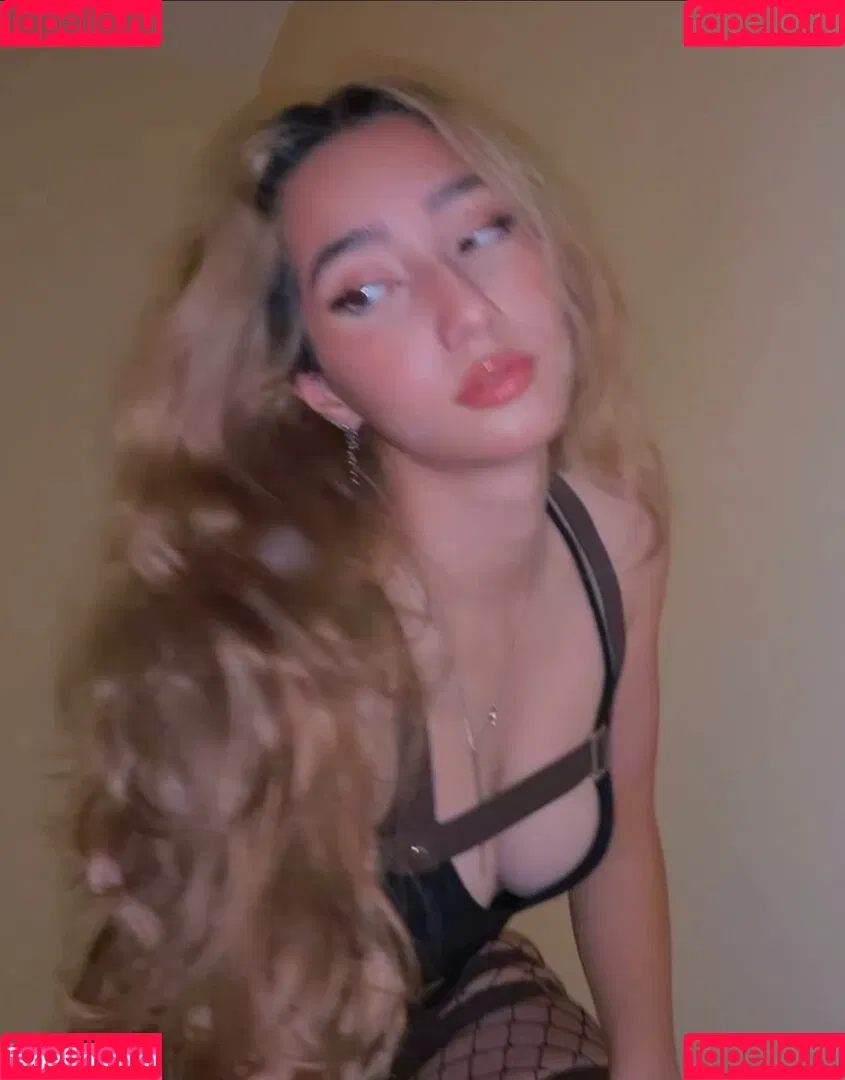 Sabrina Pezeshkian / sabababaroo / sabadabadoodle Onlyfans Photo Gallery 