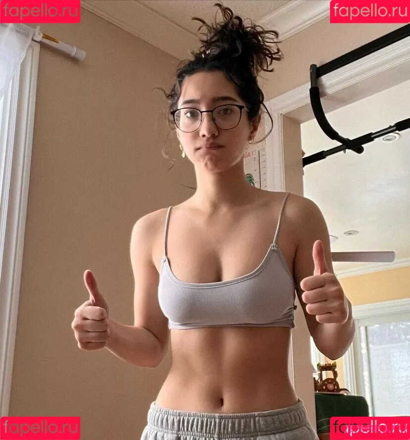 Sabrina Pezeshkian / sabababaroo / sabadabadoodle Onlyfans Photo Gallery 