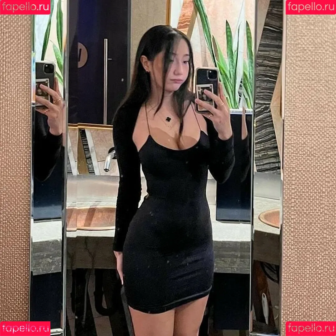 Sabrina Pezeshkian / sabababaroo / sabadabadoodle Onlyfans Photo Gallery 