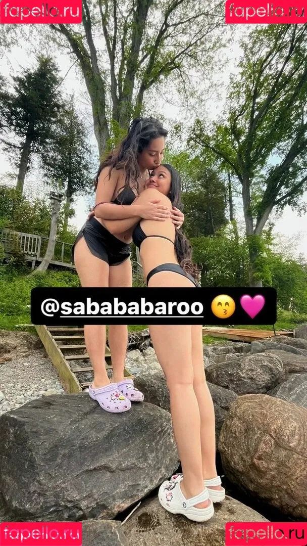 Sabrina Pezeshkian / sabababaroo / sabadabadoodle Onlyfans Photo Gallery 