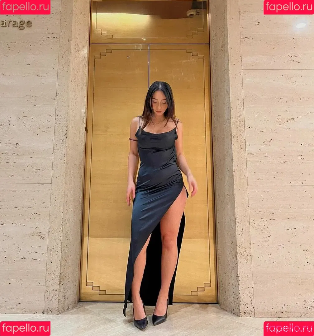 Sabrina Pezeshkian / sabababaroo / sabadabadoodle Onlyfans Photo Gallery 