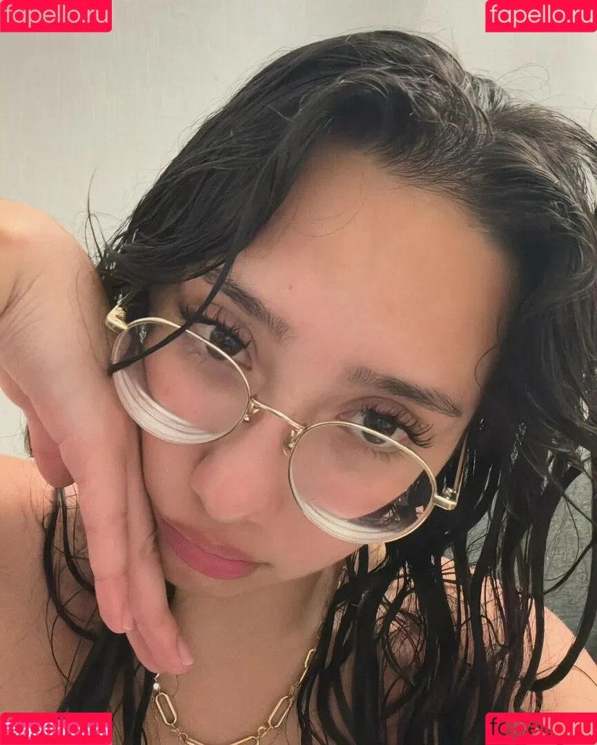 Sabrina Pezeshkian / sabababaroo / sabadabadoodle Onlyfans Photo Gallery 