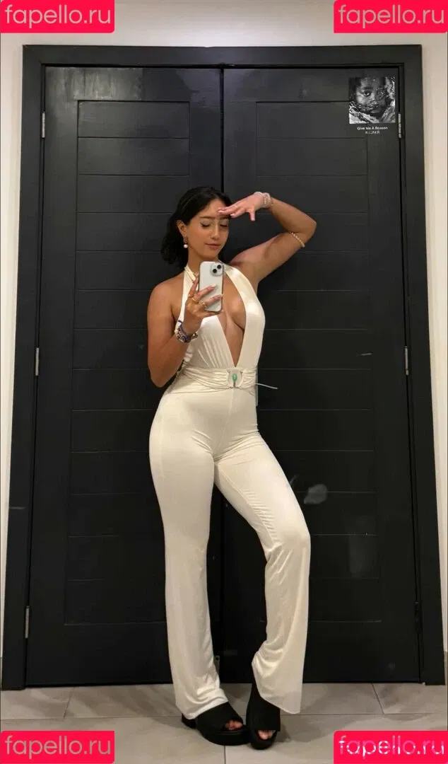 Sabrina Pezeshkian / sabababaroo / sabadabadoodle Onlyfans Photo Gallery 