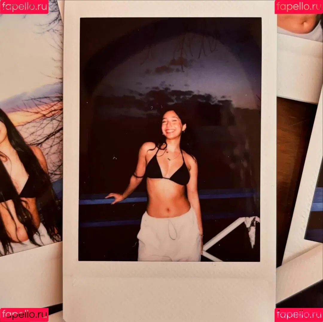 Sabrina Pezeshkian / sabababaroo / sabadabadoodle Onlyfans Photo Gallery 