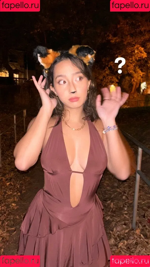 Sabrina Pezeshkian / sabababaroo / sabadabadoodle Onlyfans Photo Gallery 