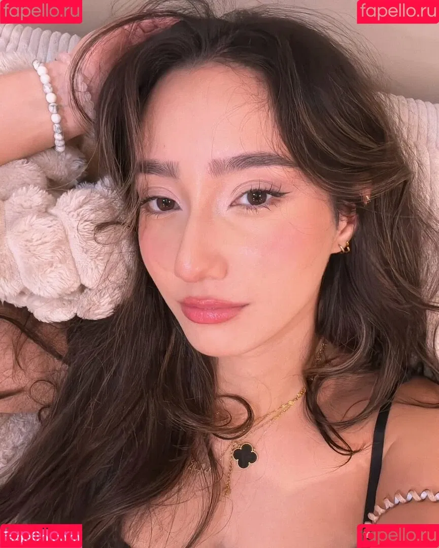 Sabrina Pezeshkian / sabababaroo / sabadabadoodle Onlyfans Photo Gallery 