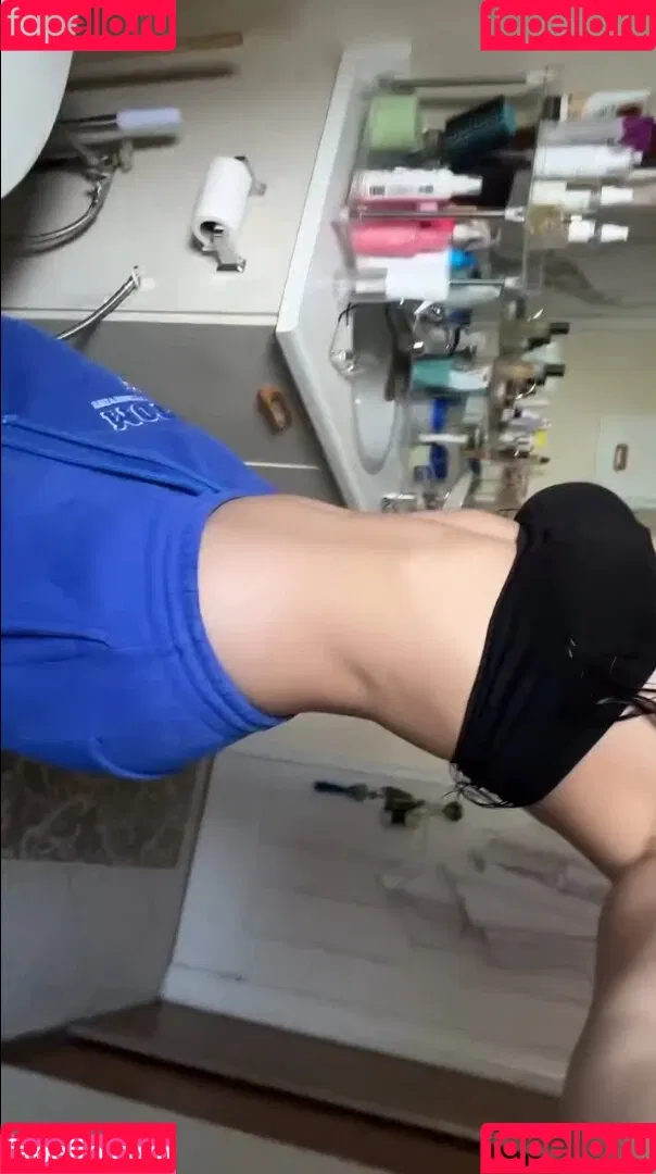 Sabrina Pezeshkian / sabababaroo / sabadabadoodle Onlyfans Photo Gallery 