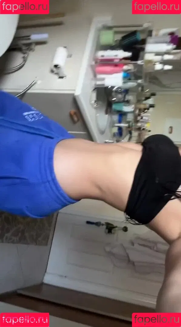 Sabrina Pezeshkian / sabababaroo / sabadabadoodle Onlyfans Photo Gallery 