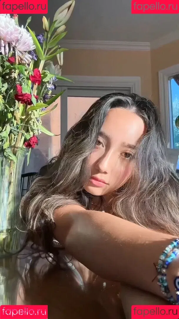 Sabrina Pezeshkian / sabababaroo / sabadabadoodle Onlyfans Photo Gallery 