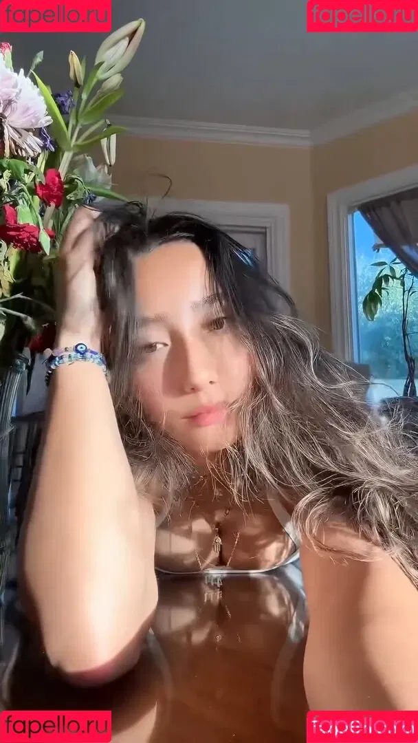 Sabrina Pezeshkian / sabababaroo / sabadabadoodle Onlyfans Photo Gallery 