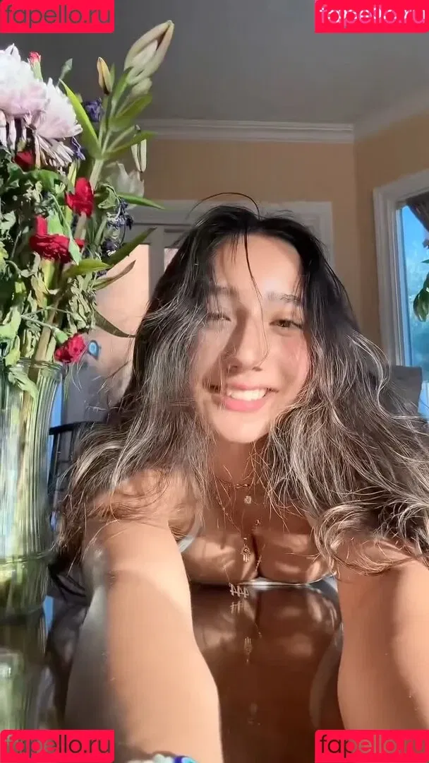 Sabrina Pezeshkian / sabababaroo / sabadabadoodle Onlyfans Photo Gallery 