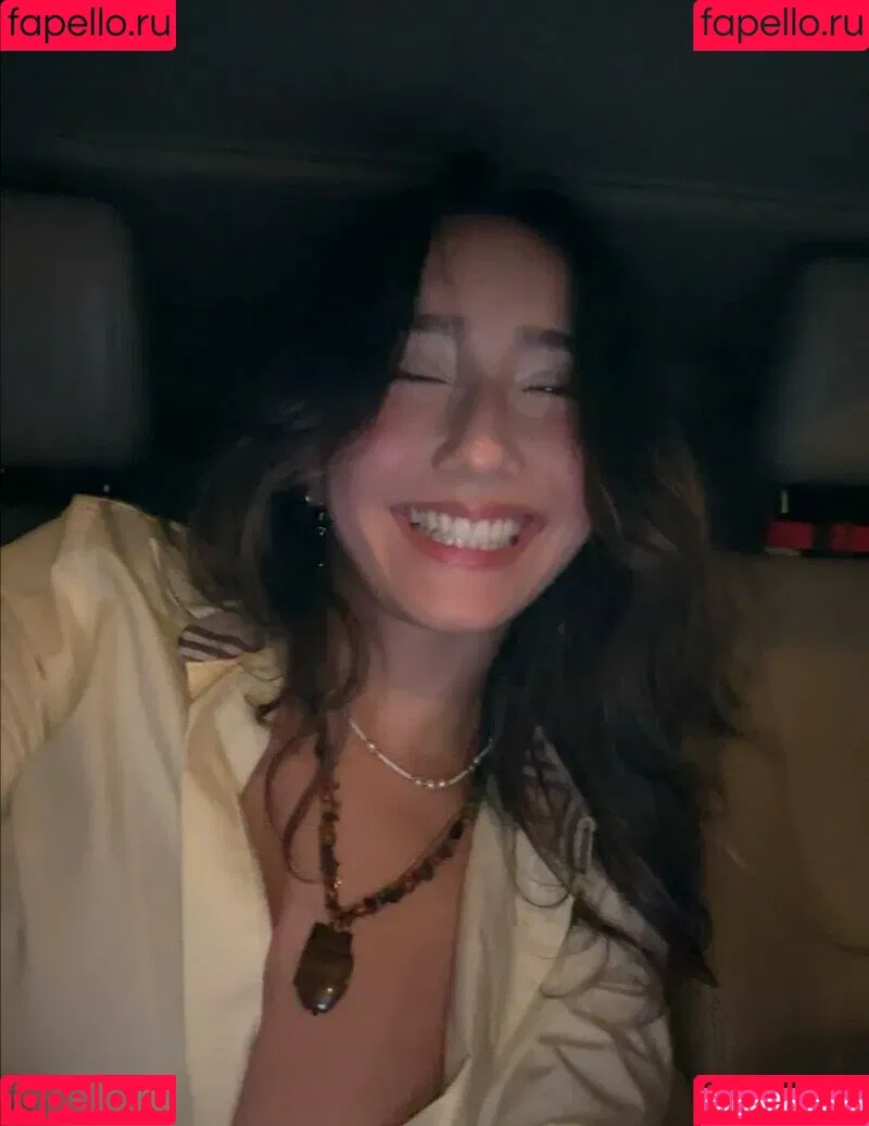Sabrina Pezeshkian / sabababaroo / sabadabadoodle Onlyfans Photo Gallery 