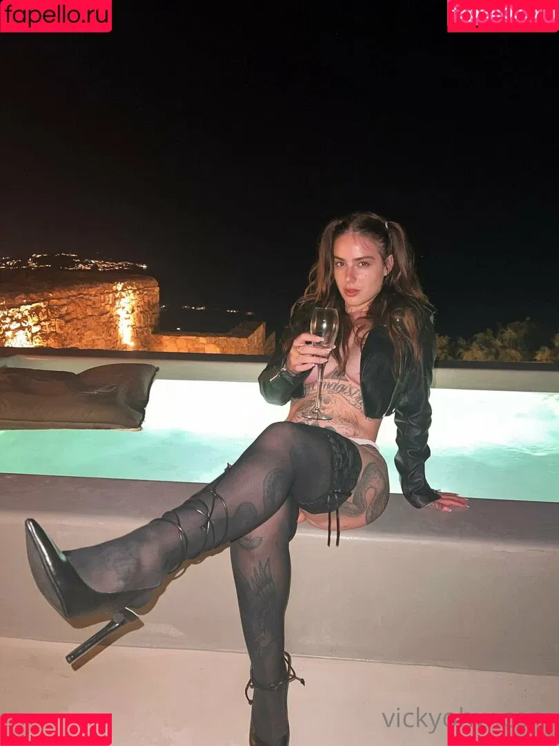 vickyohw / vickyohw_ Onlyfans Photo Gallery 