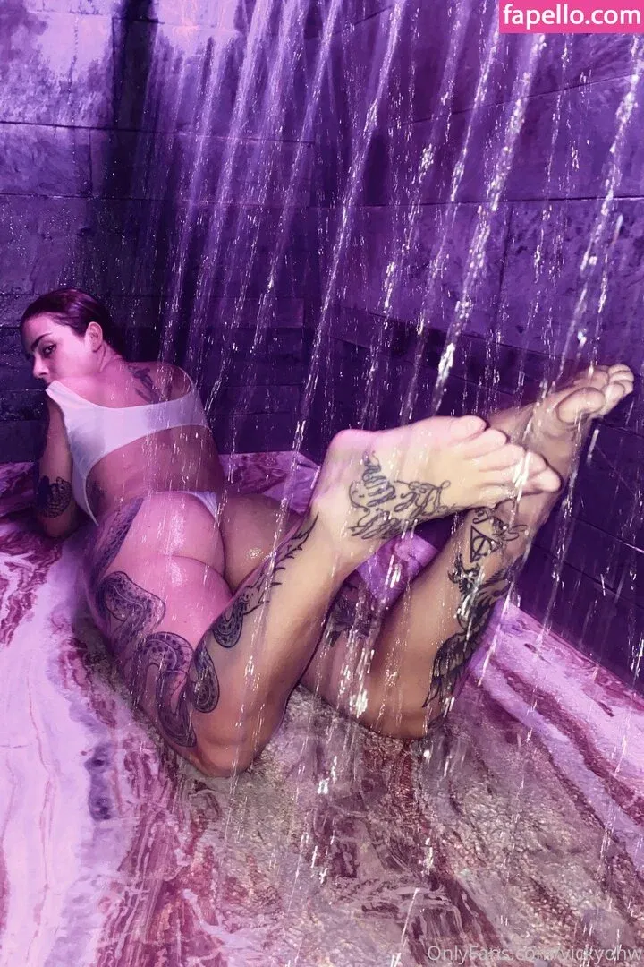 vickyohw / vickyohw_ Onlyfans Photo Gallery 