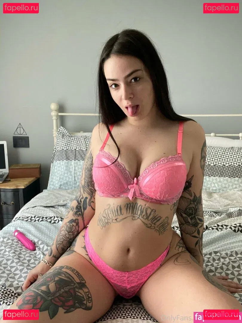 vickyohw / vickyohw_ Onlyfans Photo Gallery 