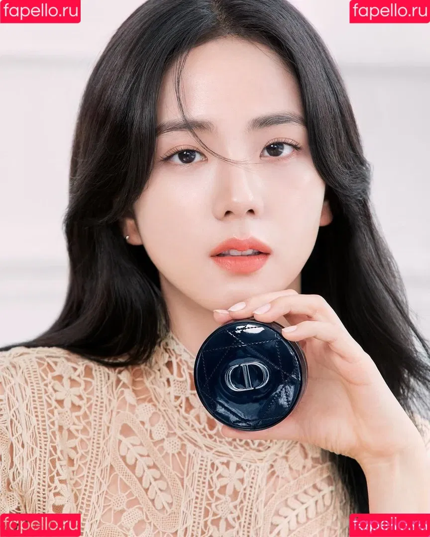 BLACKPINK / Jisoo / qenshizu / sooyaaa__ Onlyfans Photo Gallery 