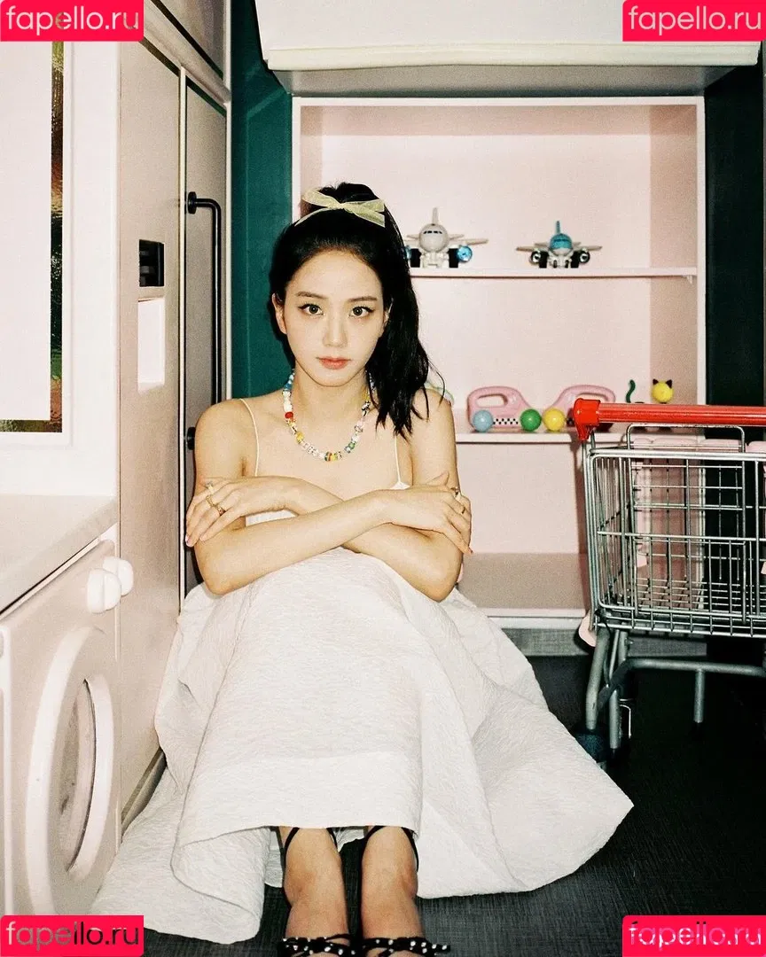 BLACKPINK / Jisoo / qenshizu / sooyaaa__ Onlyfans Photo Gallery 