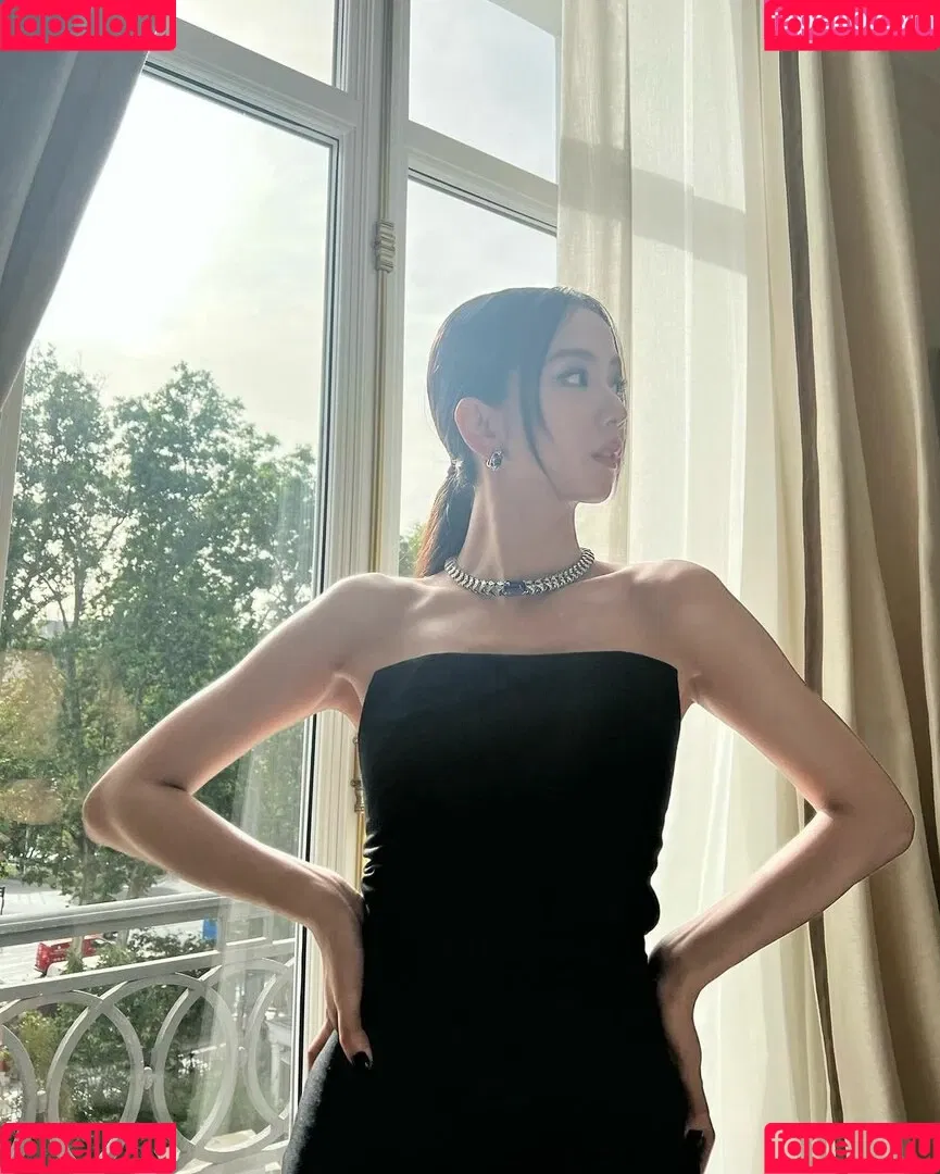 BLACKPINK / Jisoo / qenshizu / sooyaaa__ Onlyfans Photo Gallery 