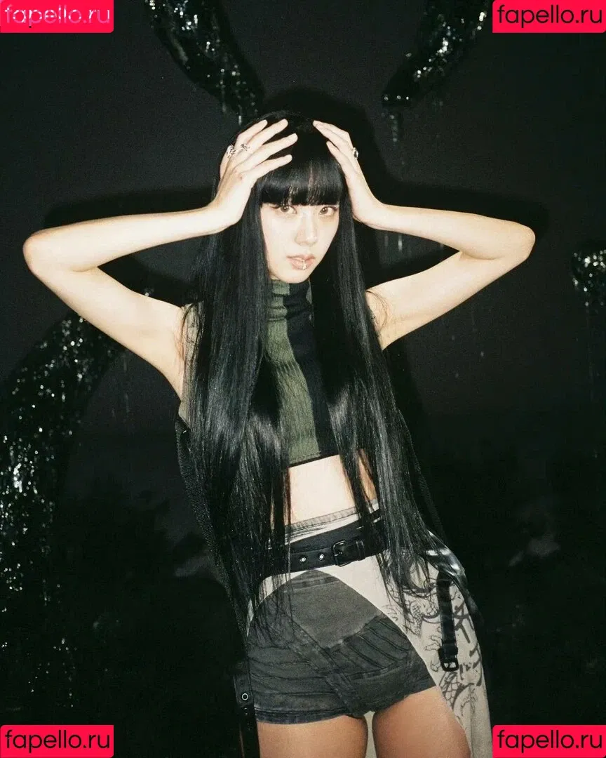 BLACKPINK / Jisoo / qenshizu / sooyaaa__ Onlyfans Photo Gallery 