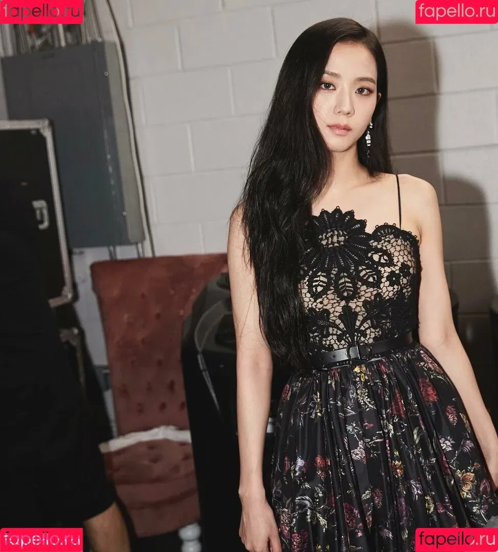 BLACKPINK / Jisoo / qenshizu / sooyaaa__ Onlyfans Photo Gallery 