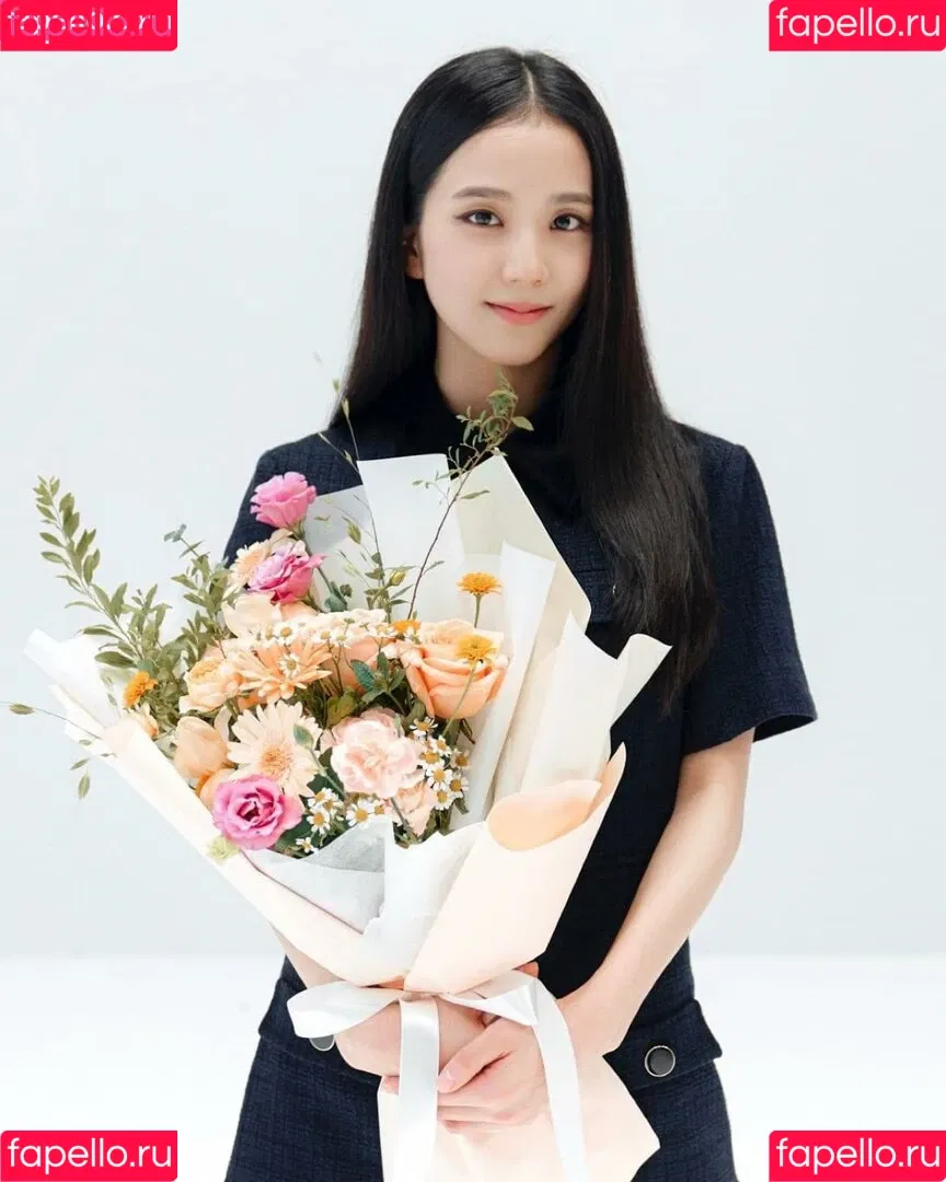BLACKPINK / Jisoo / qenshizu / sooyaaa__ Onlyfans Photo Gallery 