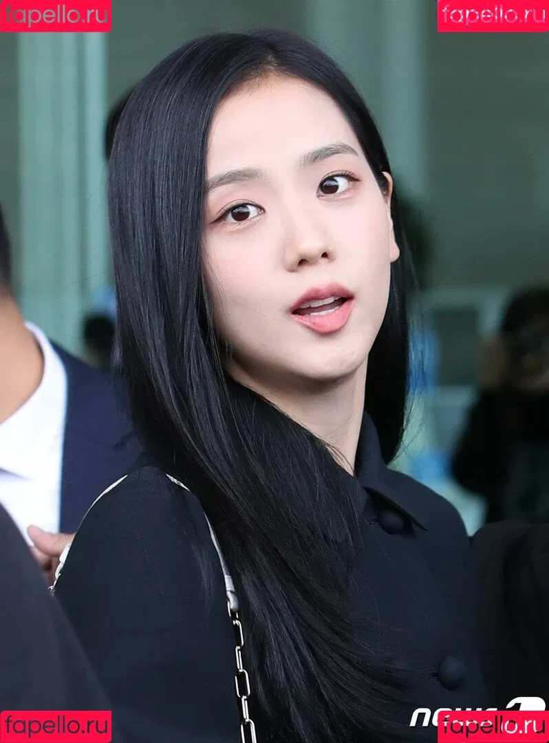 BLACKPINK / Jisoo / qenshizu / sooyaaa__ Onlyfans Photo Gallery 