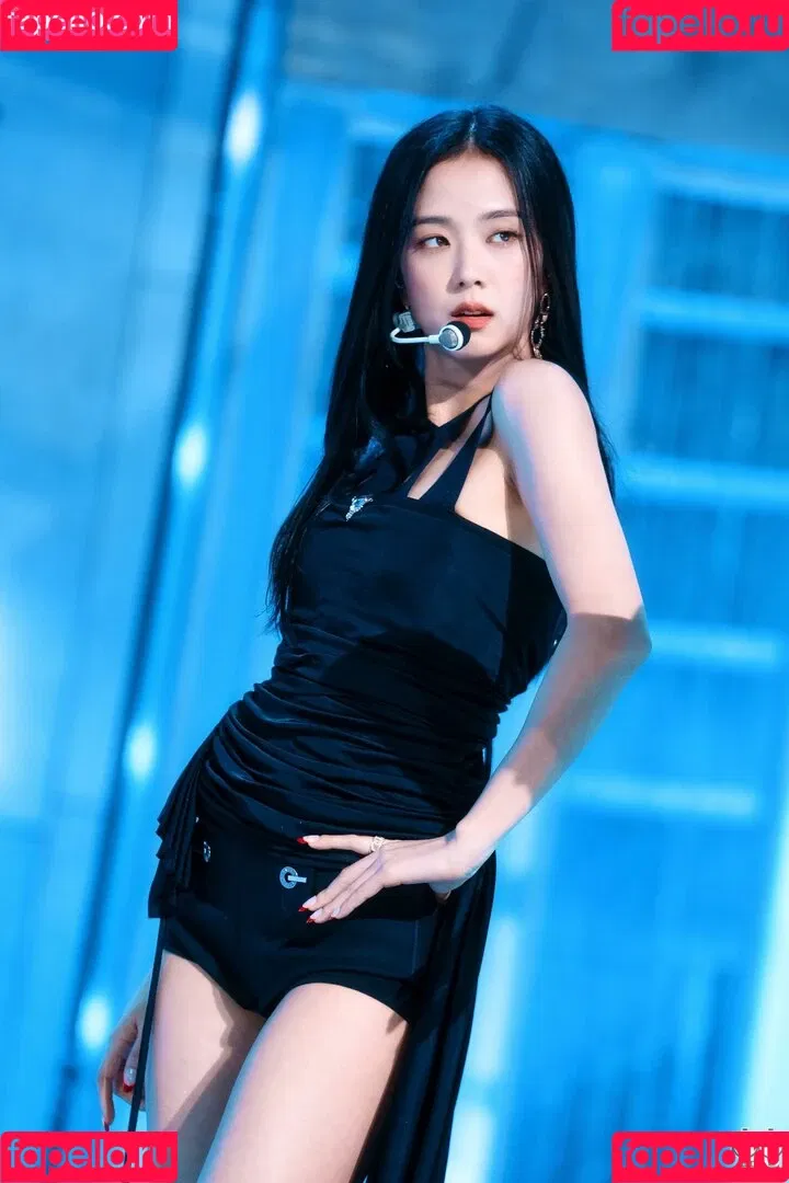 BLACKPINK / Jisoo / qenshizu / sooyaaa__ Onlyfans Photo Gallery 