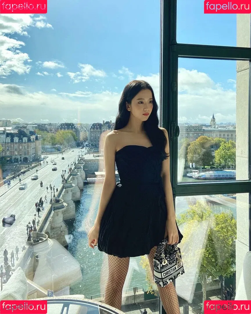 BLACKPINK / Jisoo / qenshizu / sooyaaa__ Onlyfans Photo Gallery 